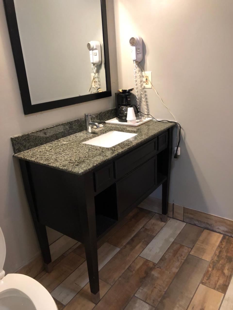 Deerfield Inn And Suites - Fairview Dış mekan fotoğraf