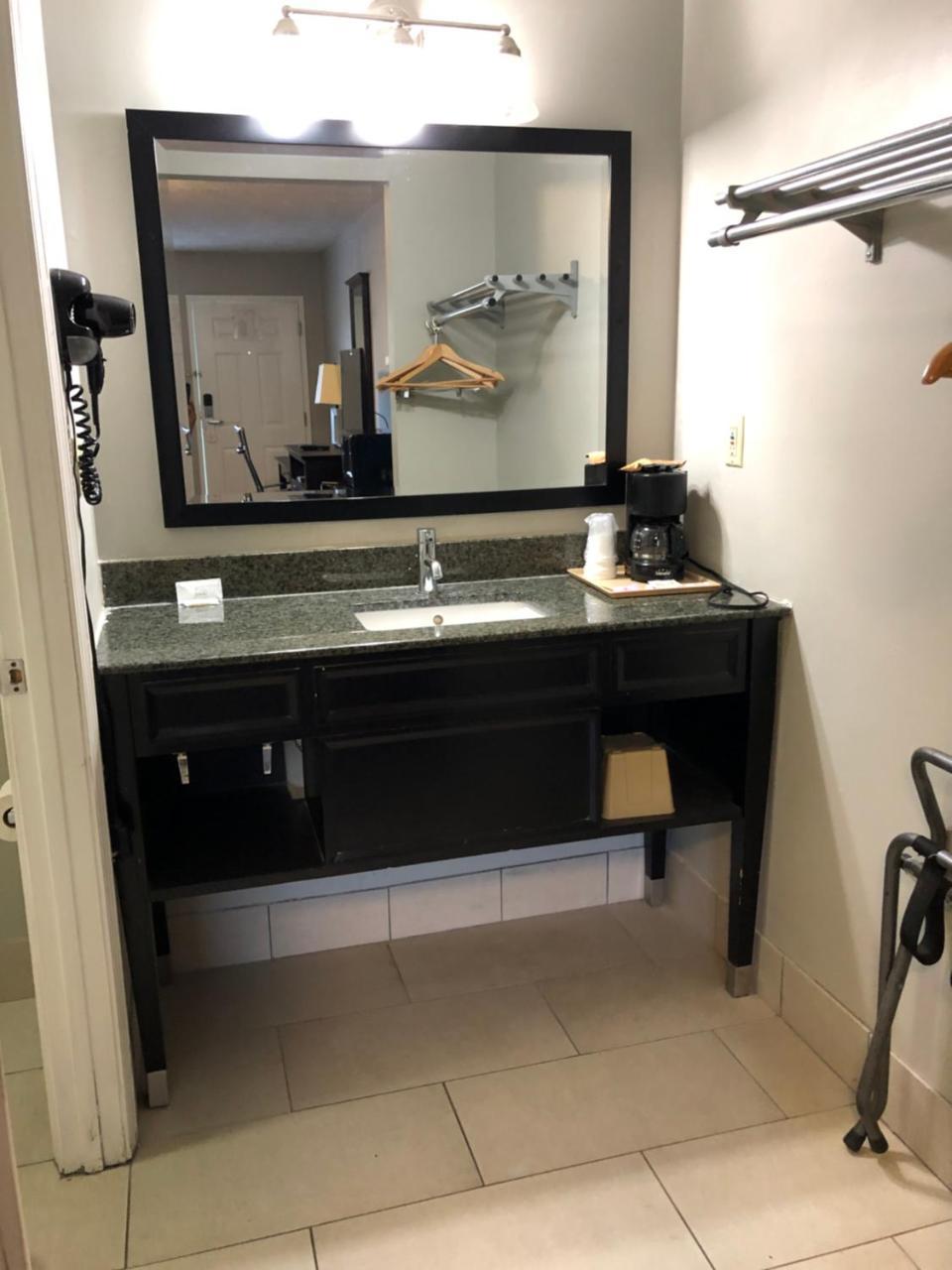 Deerfield Inn And Suites - Fairview Dış mekan fotoğraf